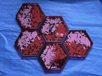 Hexagon koppbrikker
