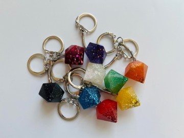 Nøkkelring med diamantform 