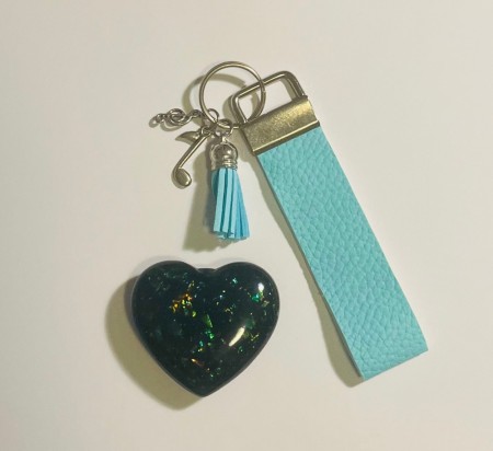 1 nøkkelring og 1 popsocket