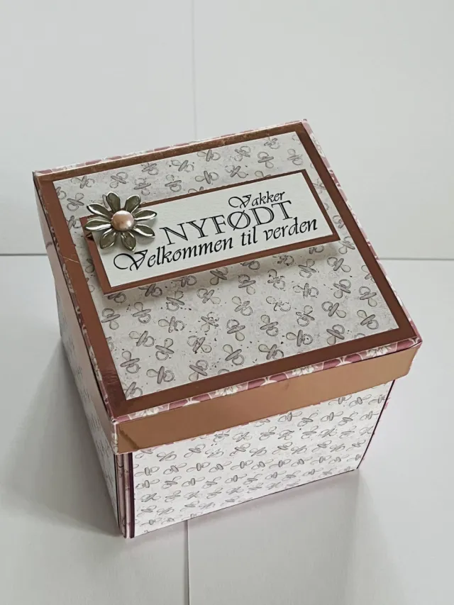 Nyfødt gaveboks